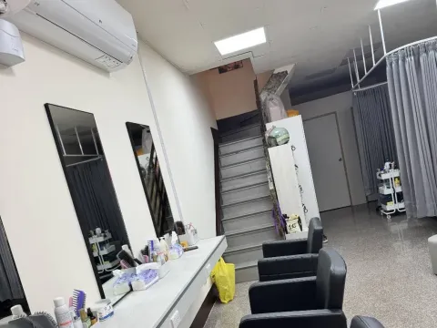 林口修指甲、腳底修護服務空間